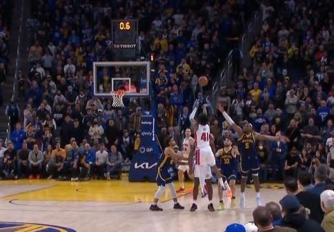 开云体育-勇士输了他没输！汤普森高负荷运转驱动无库勇士