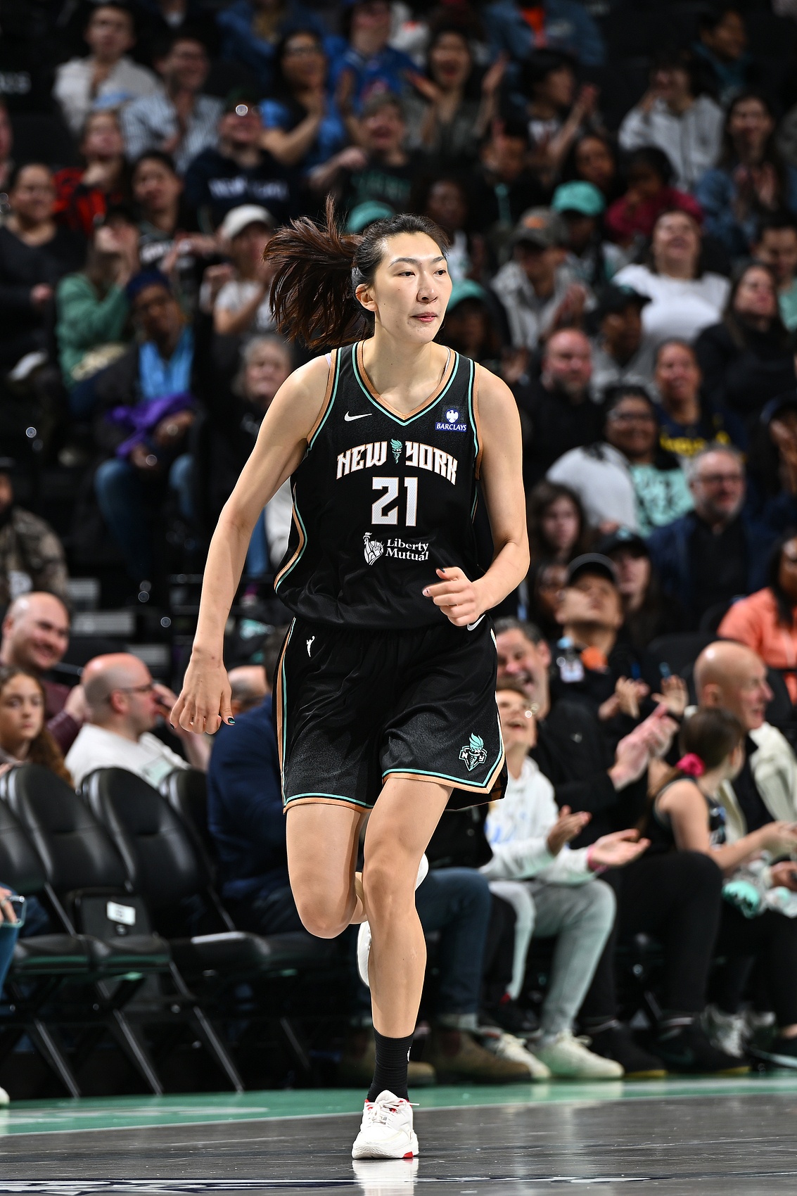 开云体育app-得分全场最高！WNBA季前赛 韩旭10投6中&amp;罚球7中7砍20分2板1助2帽